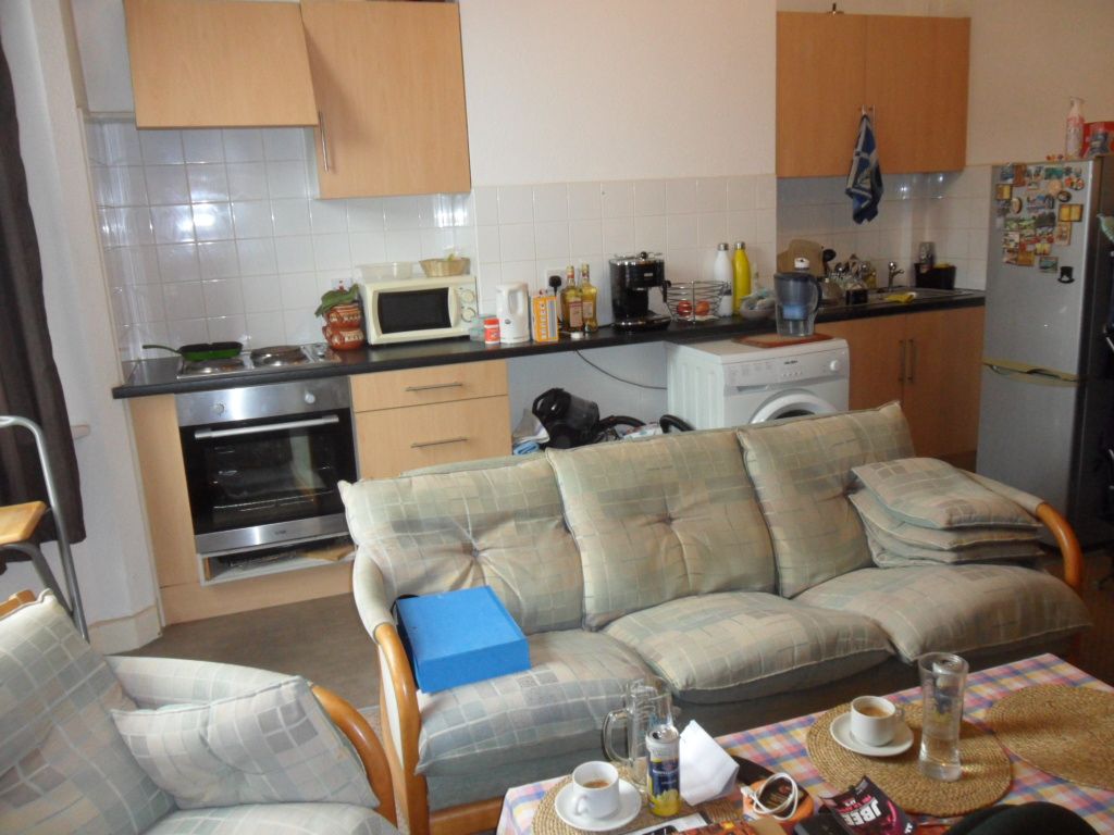 Property photo 2 of 8