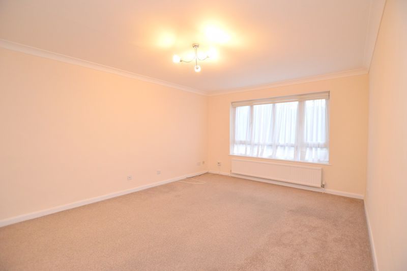 Property photo 2 of 9 Photo 9