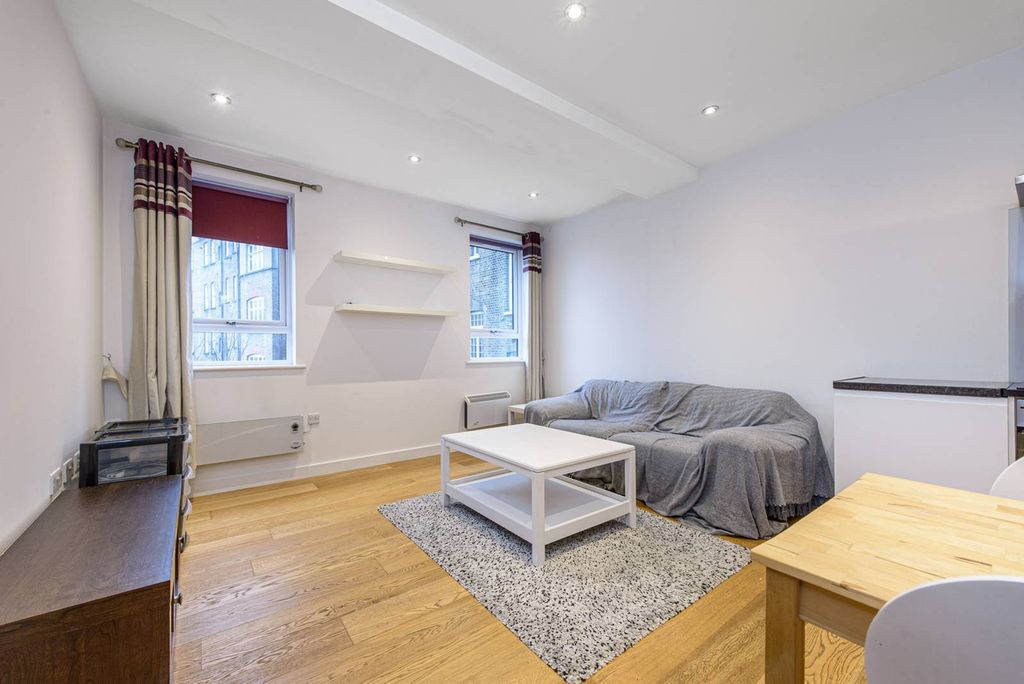 Property photo 3 of 7