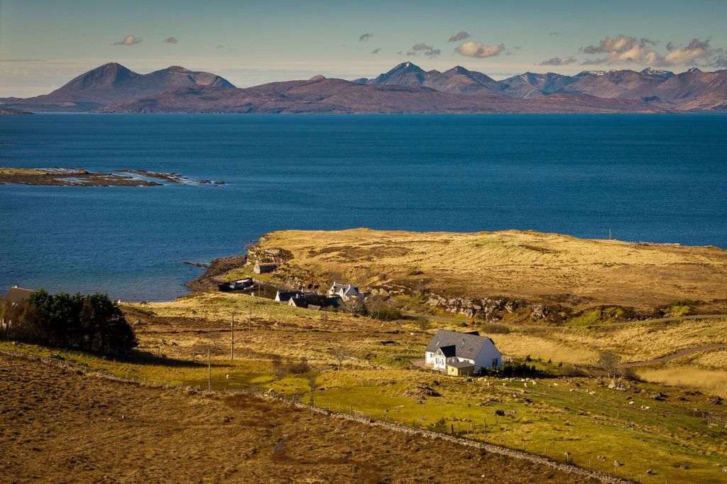 Property photo 1 of 43 View To Isle Of Skye