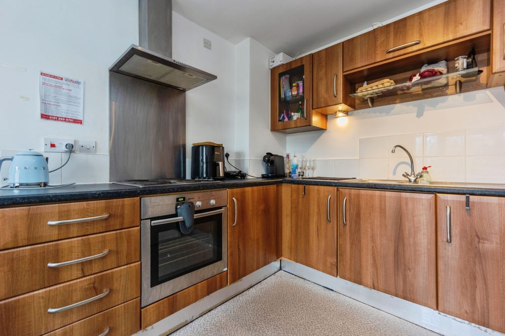 Property photo 3 of 15 Kitchen