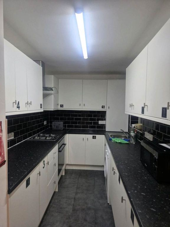 Property photo 3 of 3