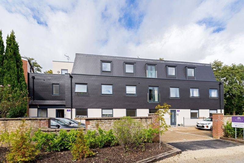 Property photo 1 of 12 Photo 11