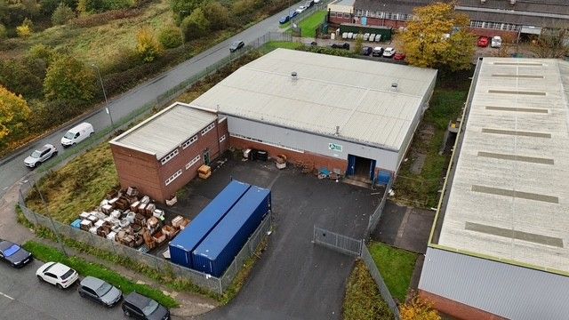 Property photo 1 of 10 Photo 9