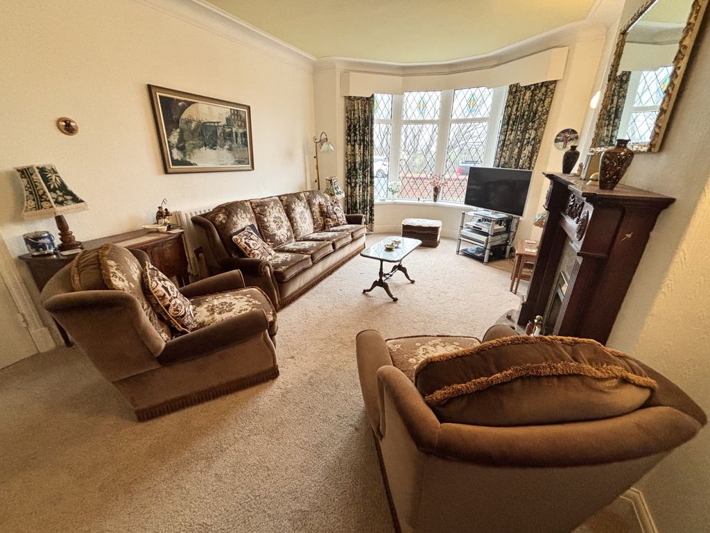 Property photo 3 of 31