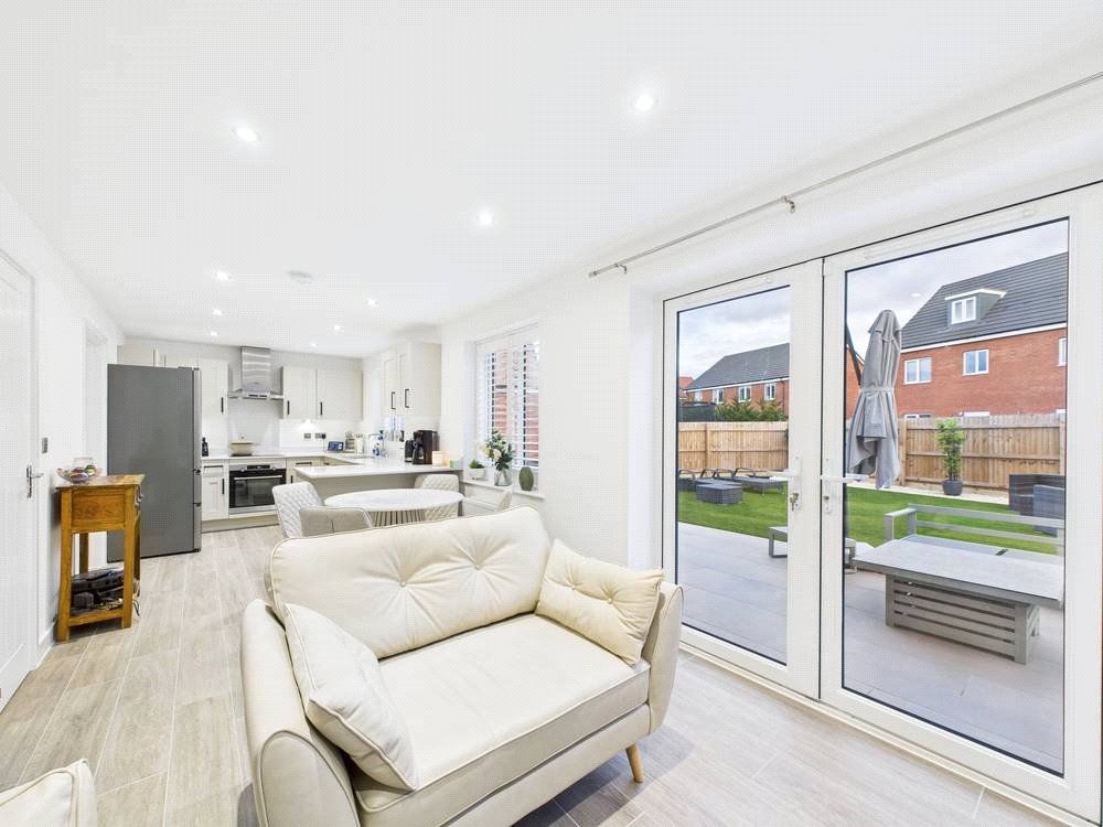 Property photo 3 of 31 Picture No. 34