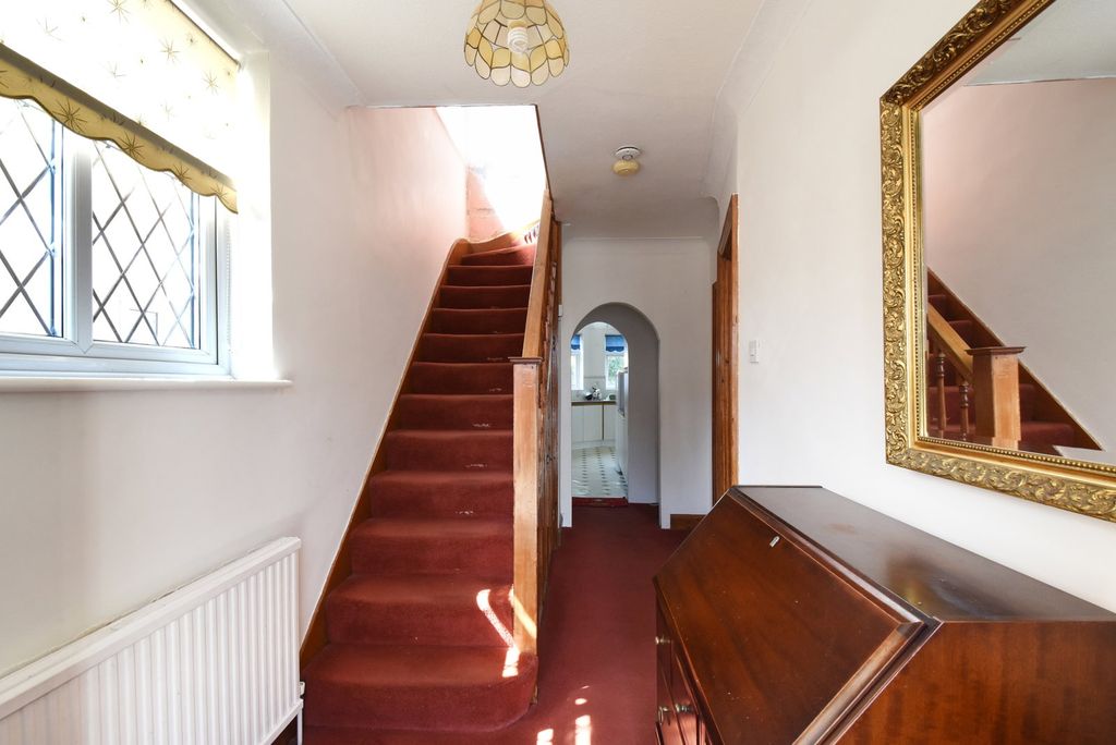 Property photo 3 of 11