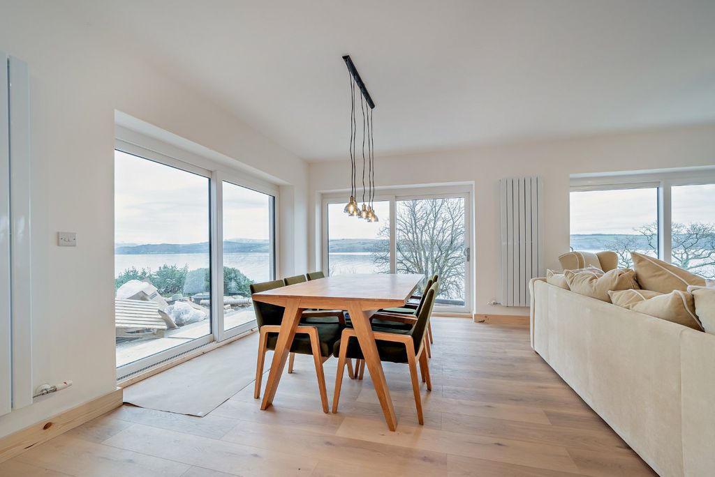 Property photo 2 of 18 Open Plan Living