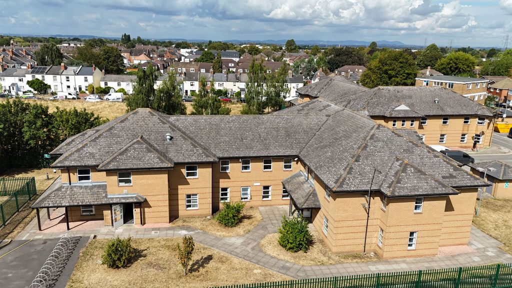 Property photo 1 of 10