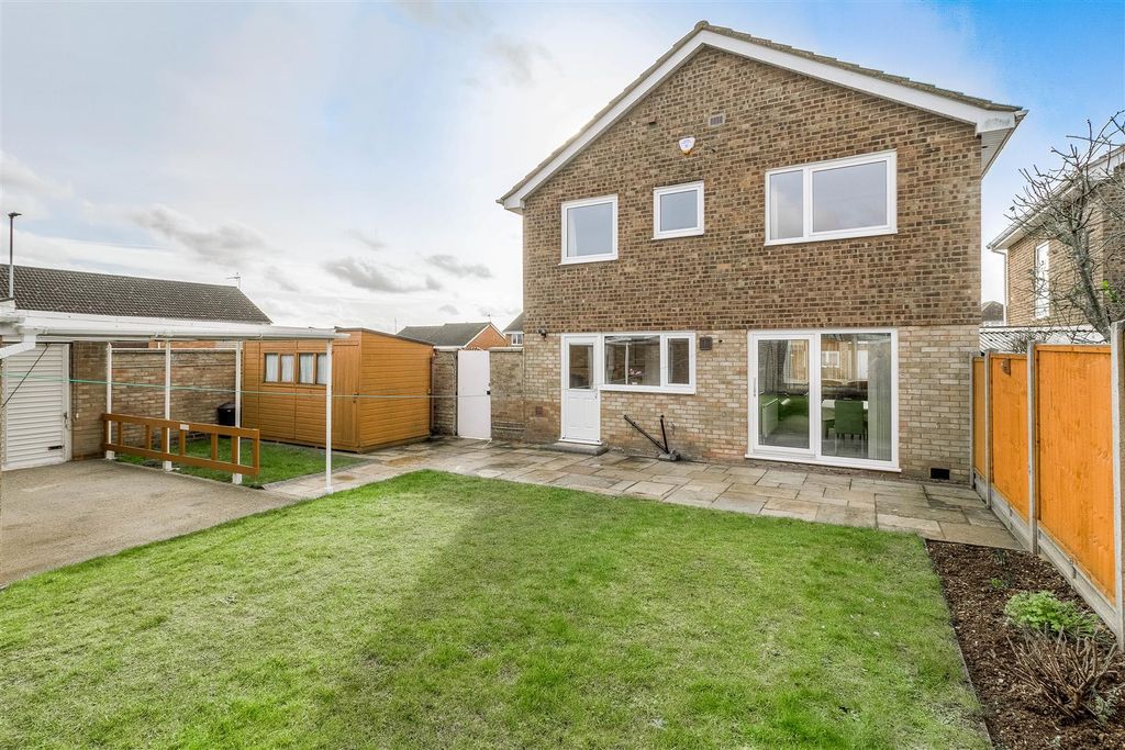 Property photo 3 of 15 Back Garden