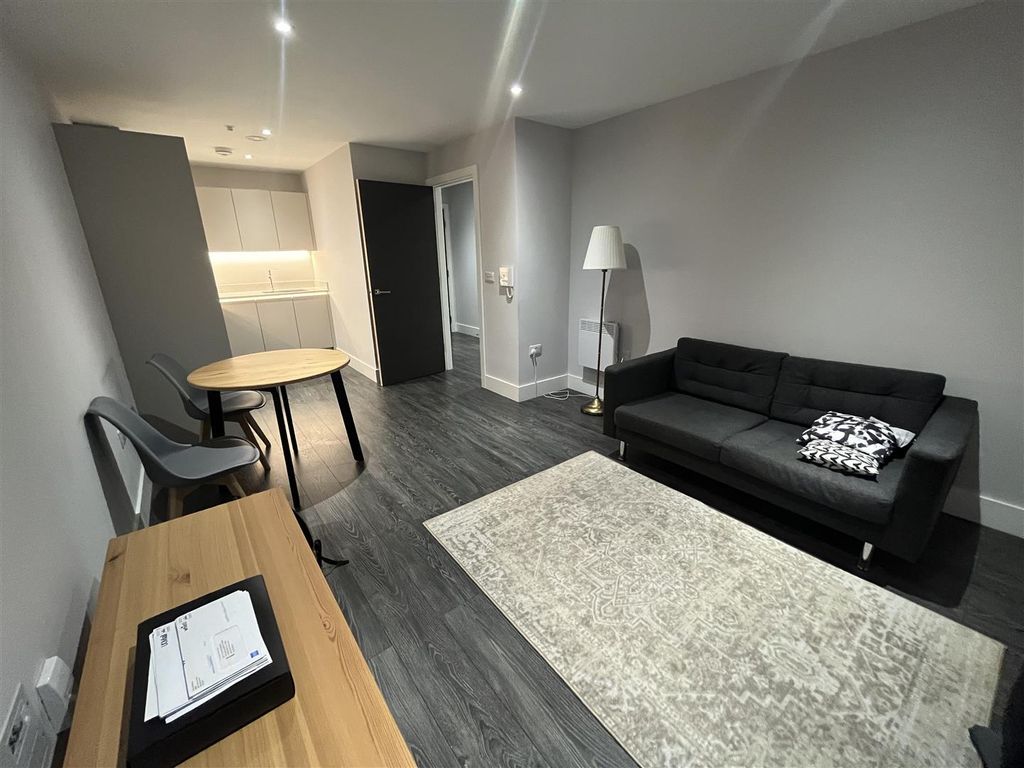 Property photo 3 of 8 3.Jpg