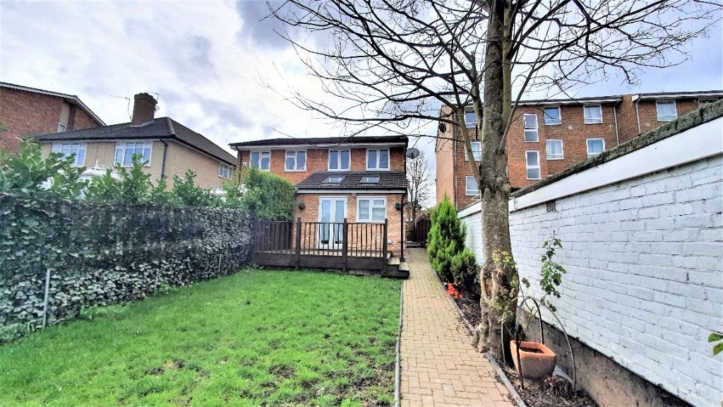 Property photo 3 of 12