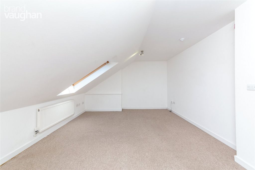 Property photo 3 of 10 Picture No. 01