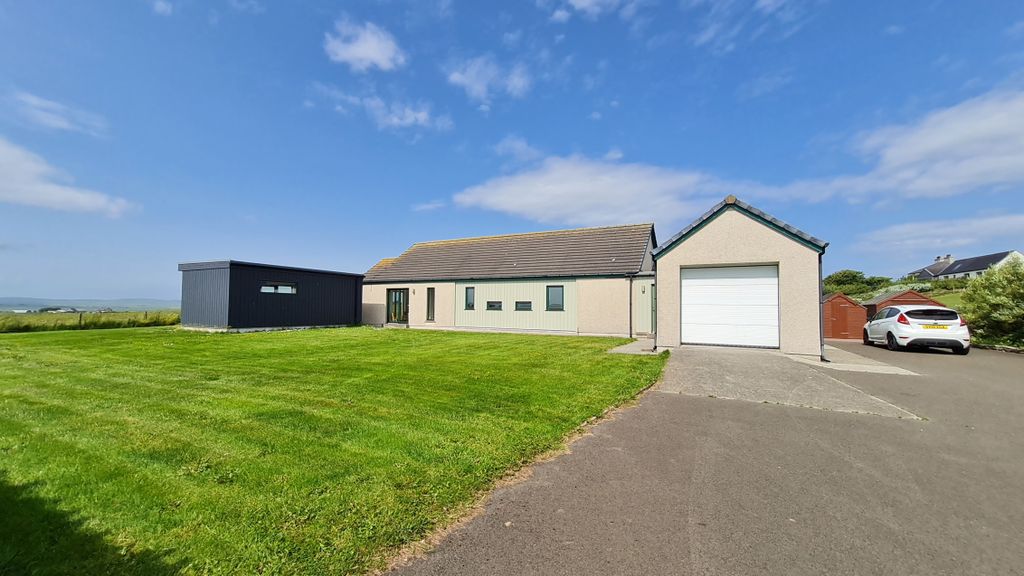 Property photo 2 of 38