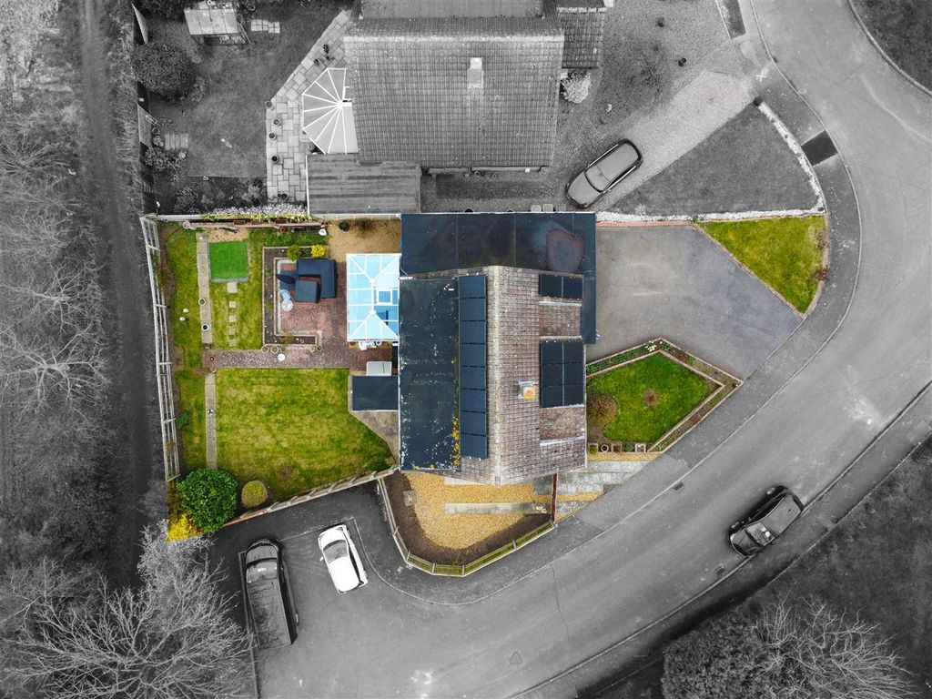 Property photo 2 of 27 19 Bishop's Road, Somersham - Aerial Highlight Pho