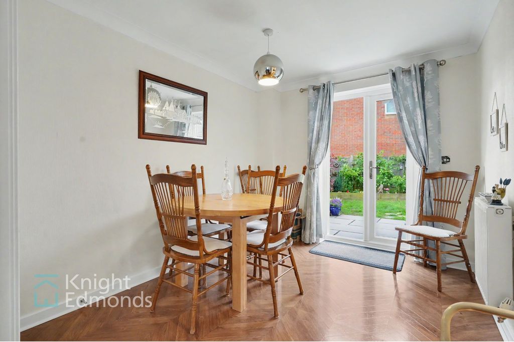 Property photo 3 of 19 Dining Room
