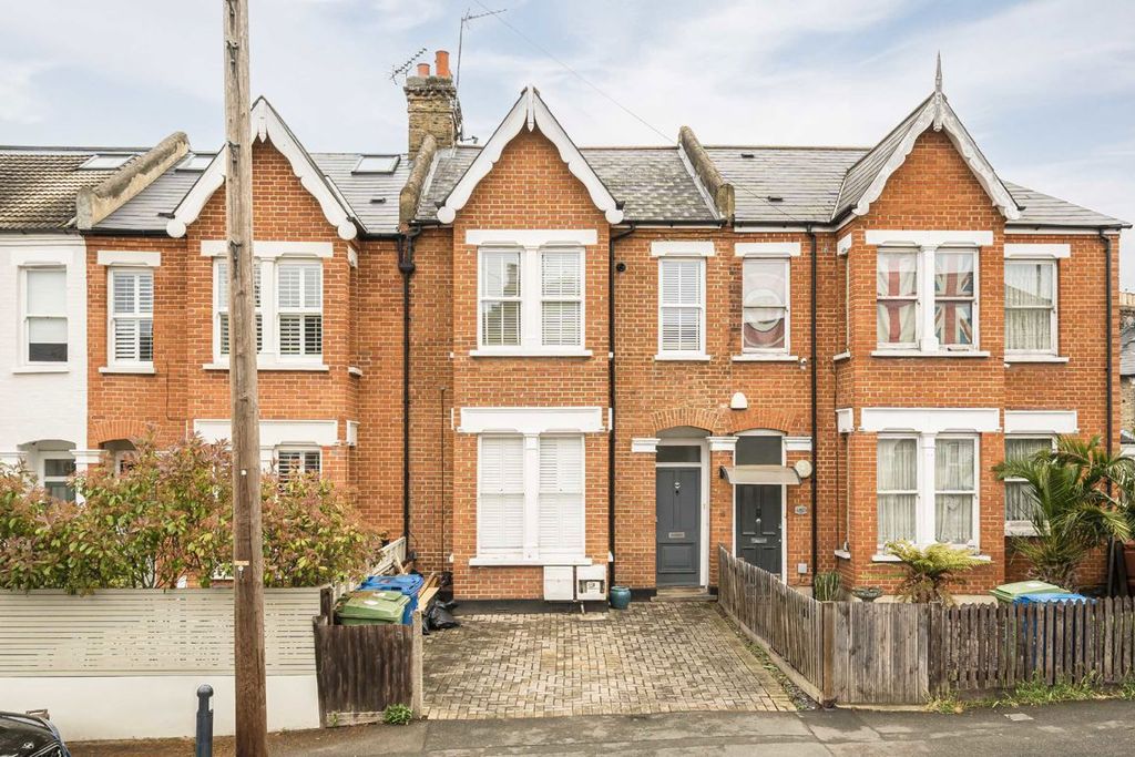 Property photo 1 of 7