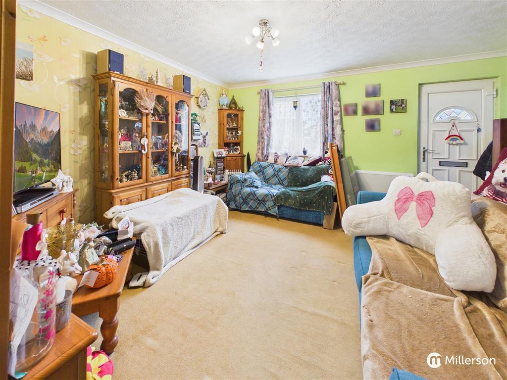 Property photo 3 of 16 Cam05092G0-Pr0159-Still012.Jpg