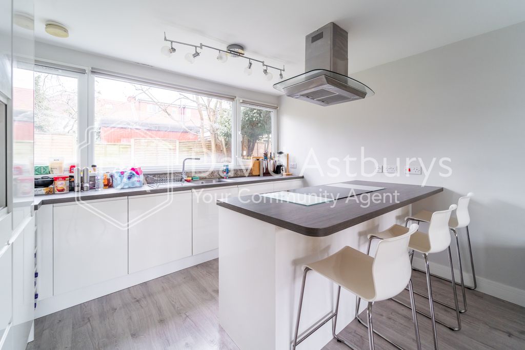 Property photo 2 of 12 Ndb01331-Edit