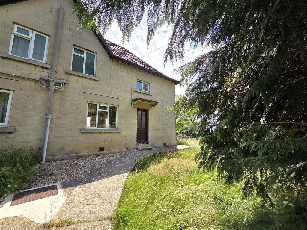 Property photo 2 of 10 1 Seagry Hill - Front2.Jpg