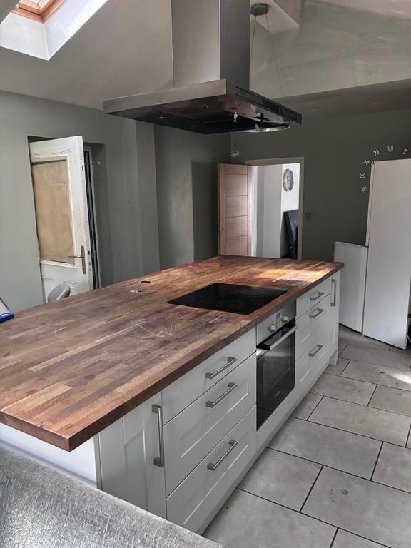 Property photo 3 of 5 Kitchen