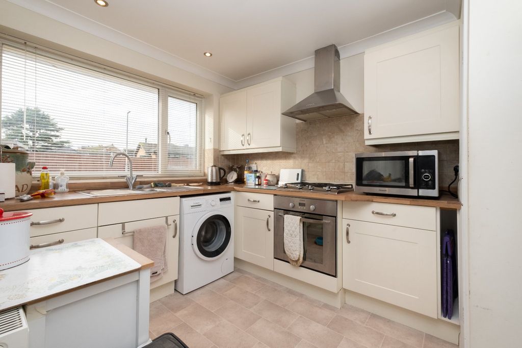 Property photo 3 of 9 Picture 3