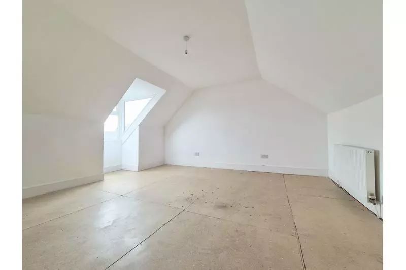 Property photo 3 of 5