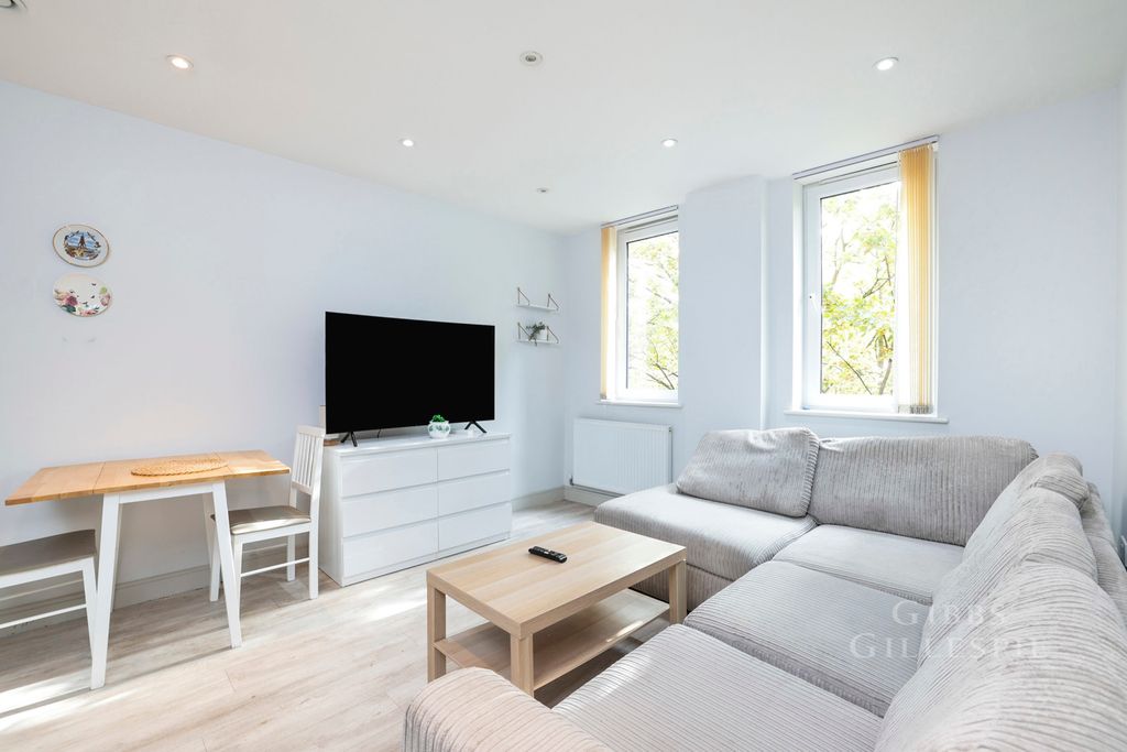 Property photo 3 of 13 Pbox-Img.Jpg