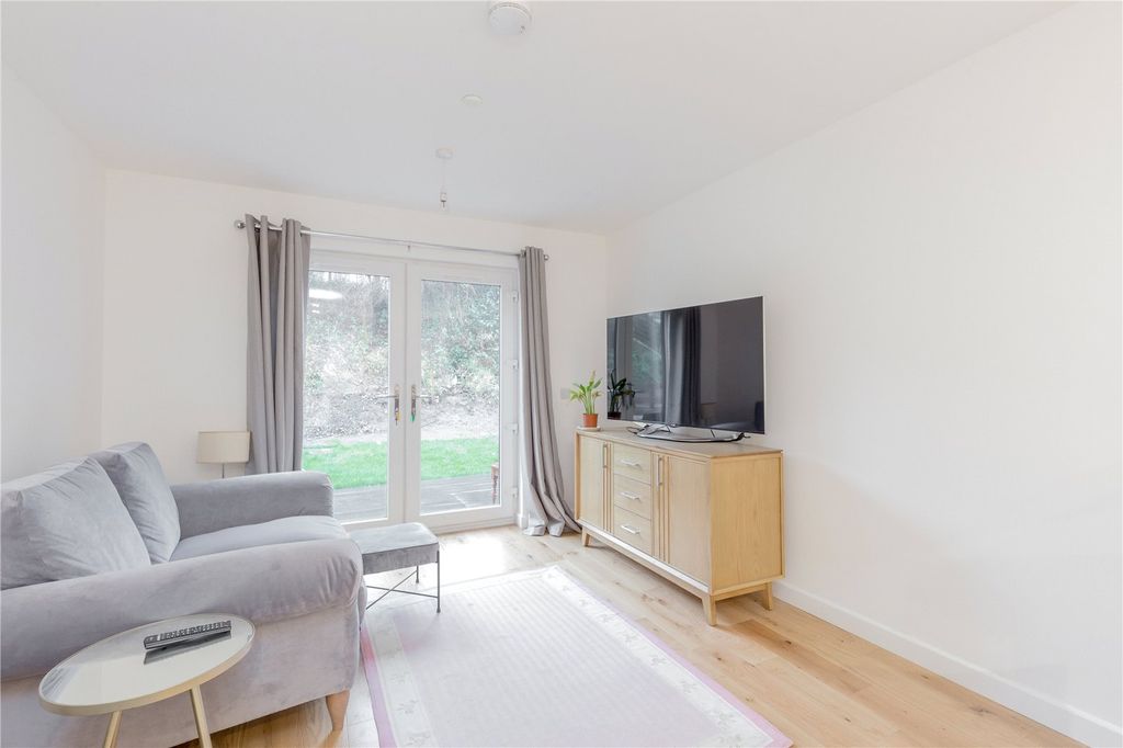 Property photo 1 of 12 Picture No. 01