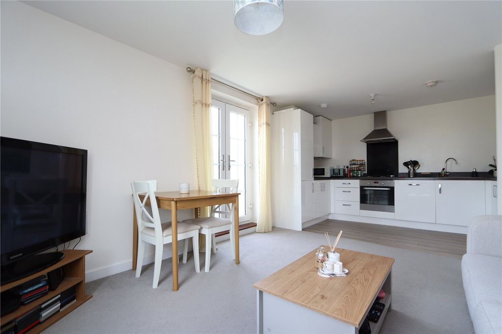 Property photo 2 of 17 Picture No. 09