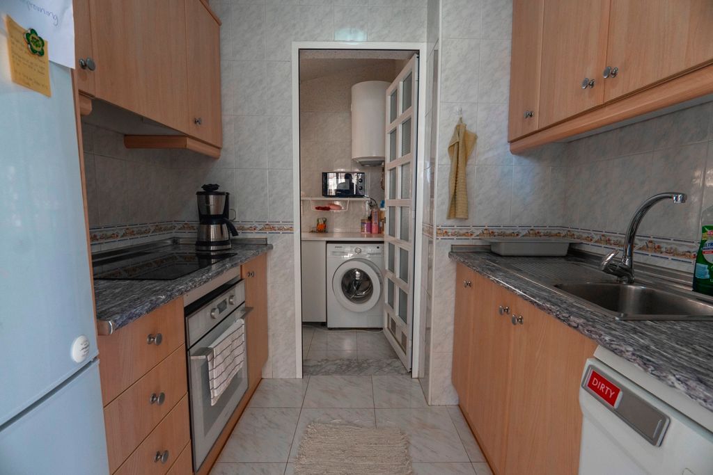 Property photo 3 of 41