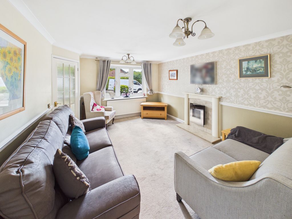 Property photo 3 of 11 Gallery