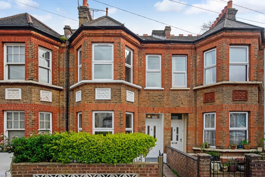 Property photo 1 of 20 Photo 12