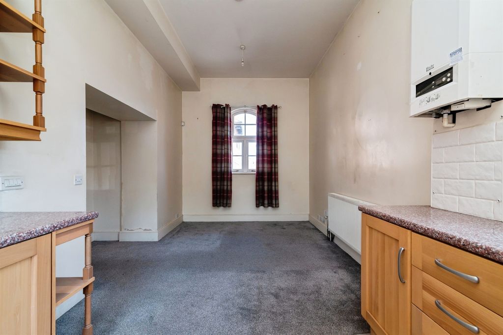 Property photo 3 of 30