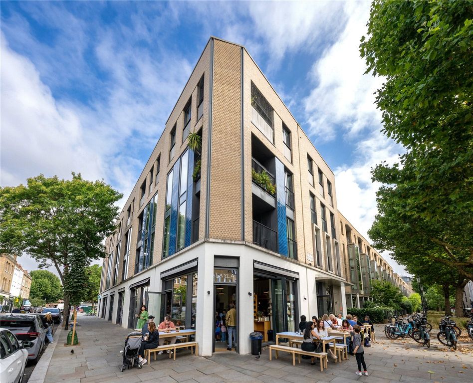 Property photo 1 of 10 External