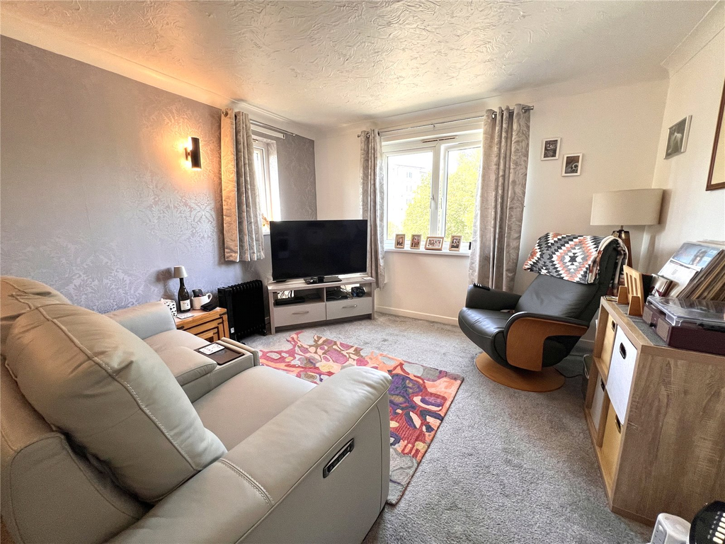 Property photo 2 of 9