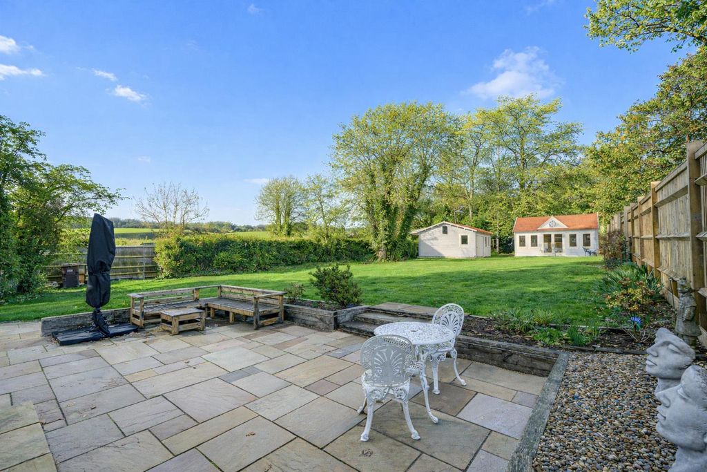 Property photo 3 of 56 9Fdd6987-0037-4224-A6Dd-00d2d693A094.Png