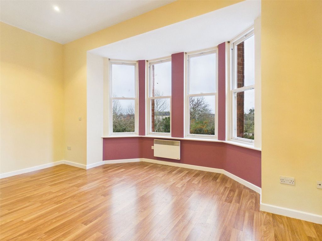 Property photo 3 of 19 Picture No. 13