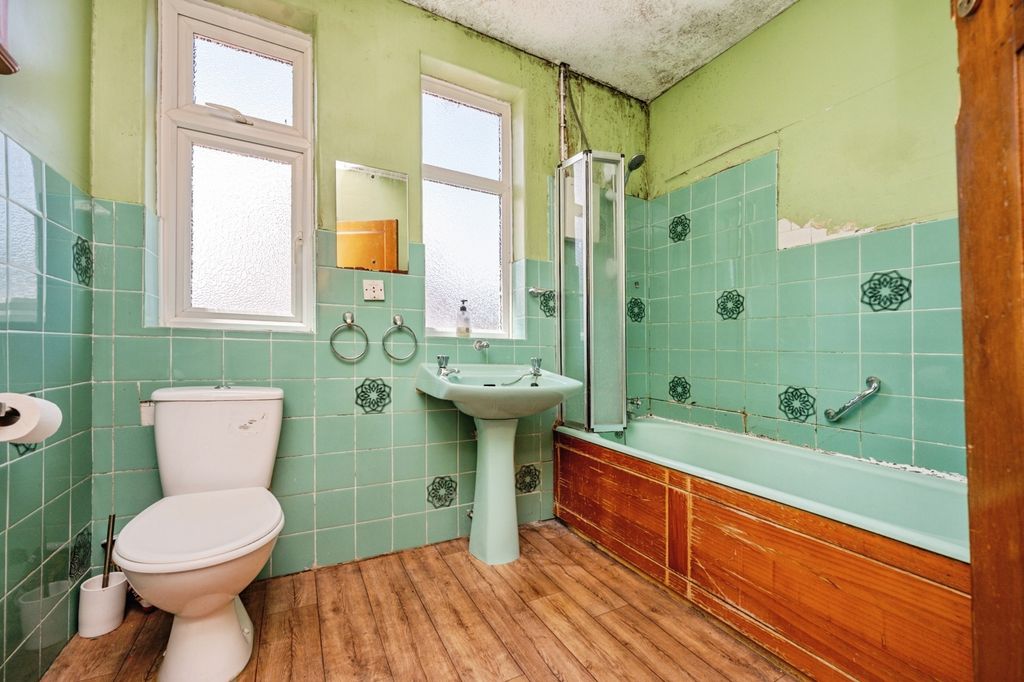 Property photo 2 of 20 Pbox-Img.Jpg