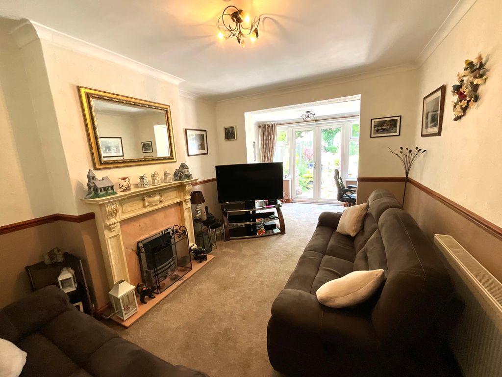 Property photo 2 of 21 Img_3834