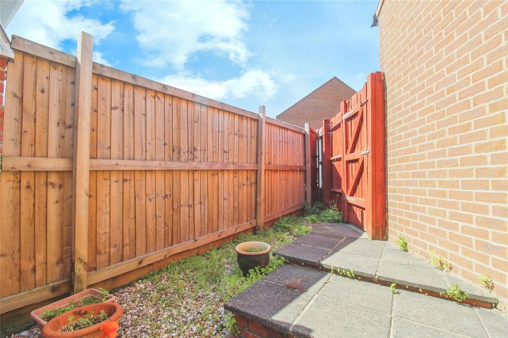 Property photo 2 of 12 Picture No. 02