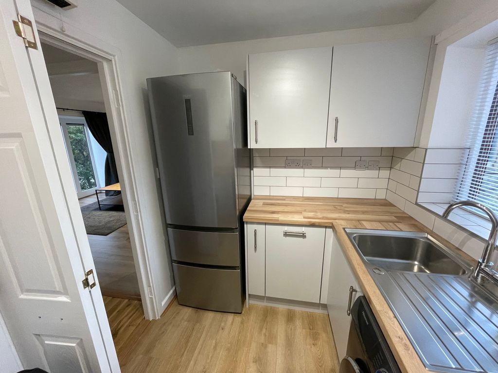 Property photo 3 of 11 Property