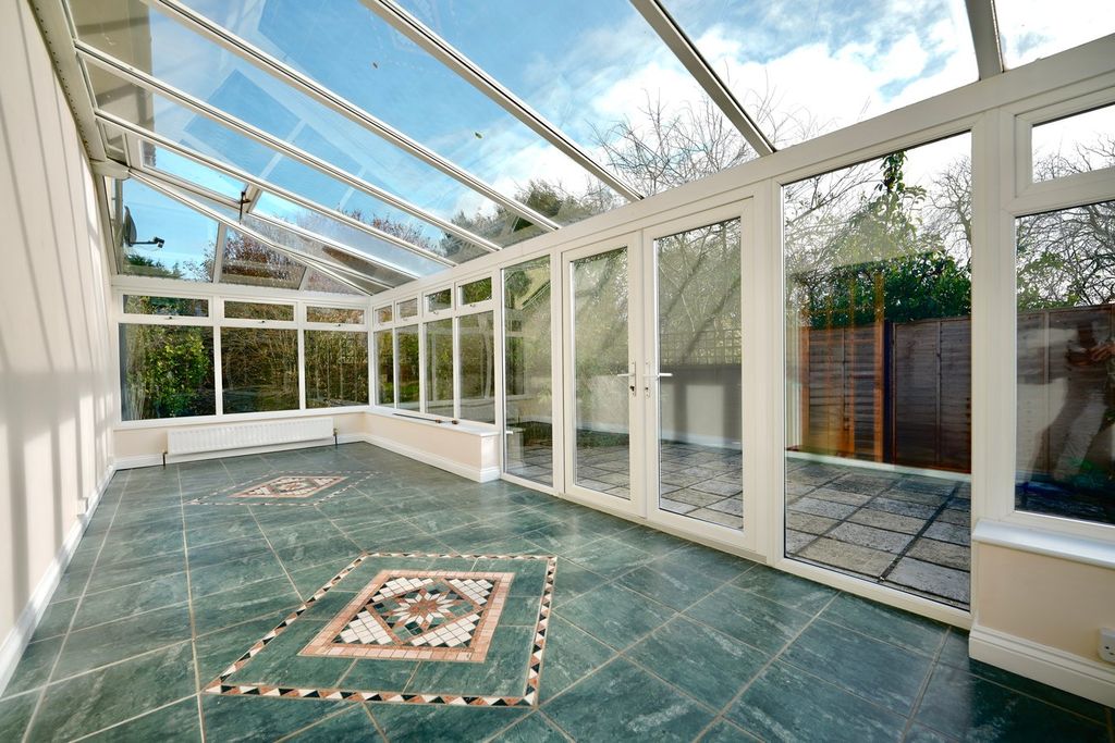 Property photo 3 of 18