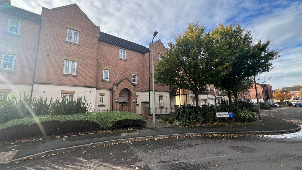 Property photo 1 of 8