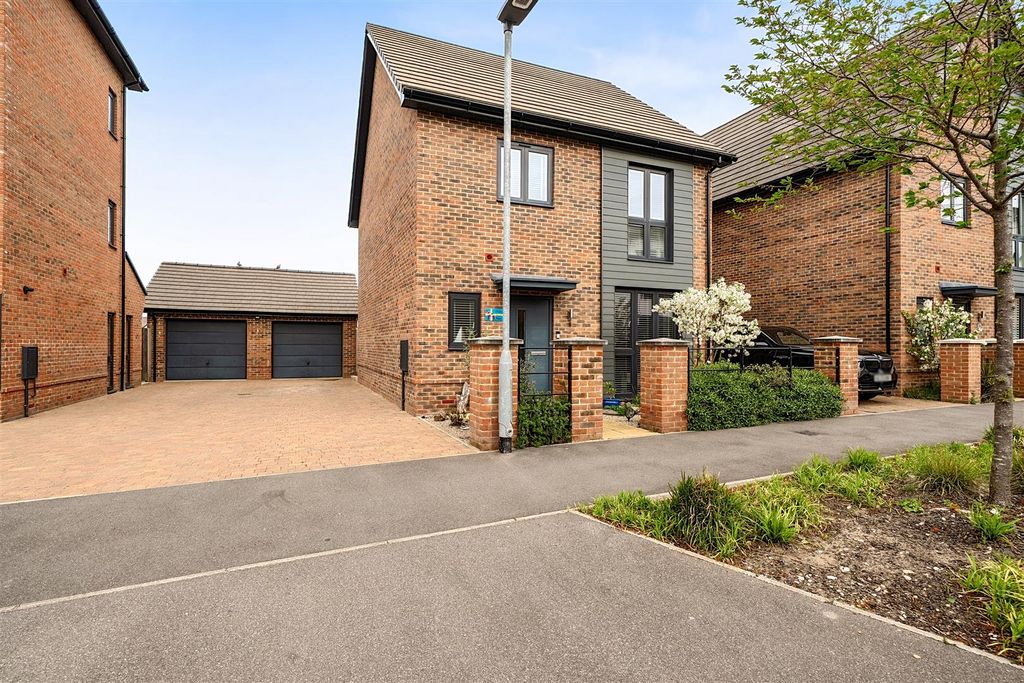Property photo 1 of 18 1446692-3-69De53Dda8Edd.Jpg