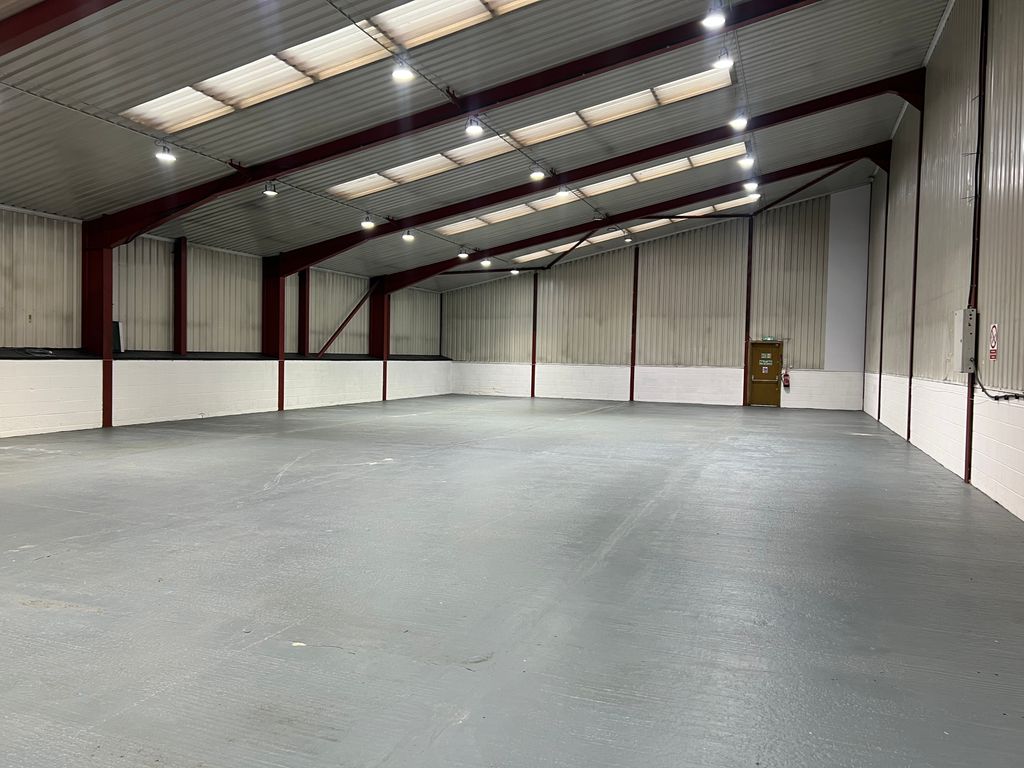 Property photo 3 of 8