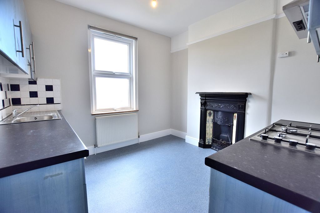 Property photo 3 of 8 Kitchen 