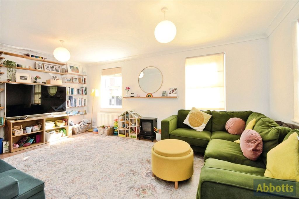 Property photo 3 of 17 Picture No. 23