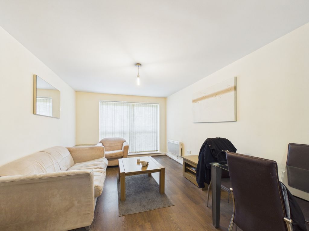 Property photo 1 of 7 Cam03750G0-Pr0095-Still002