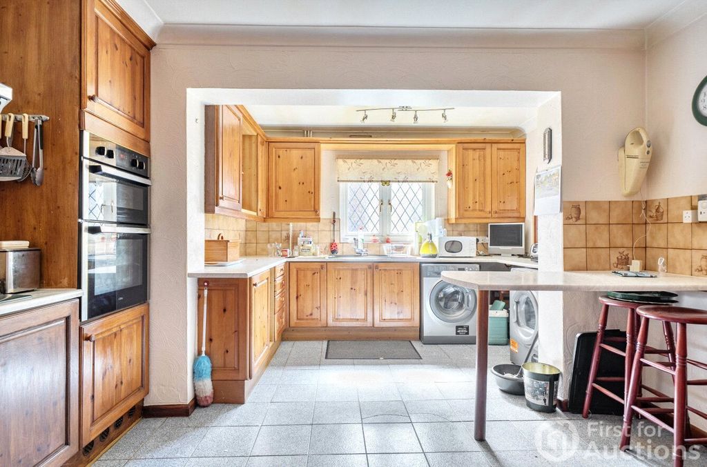 Property photo 2 of 15 Picture No. 02